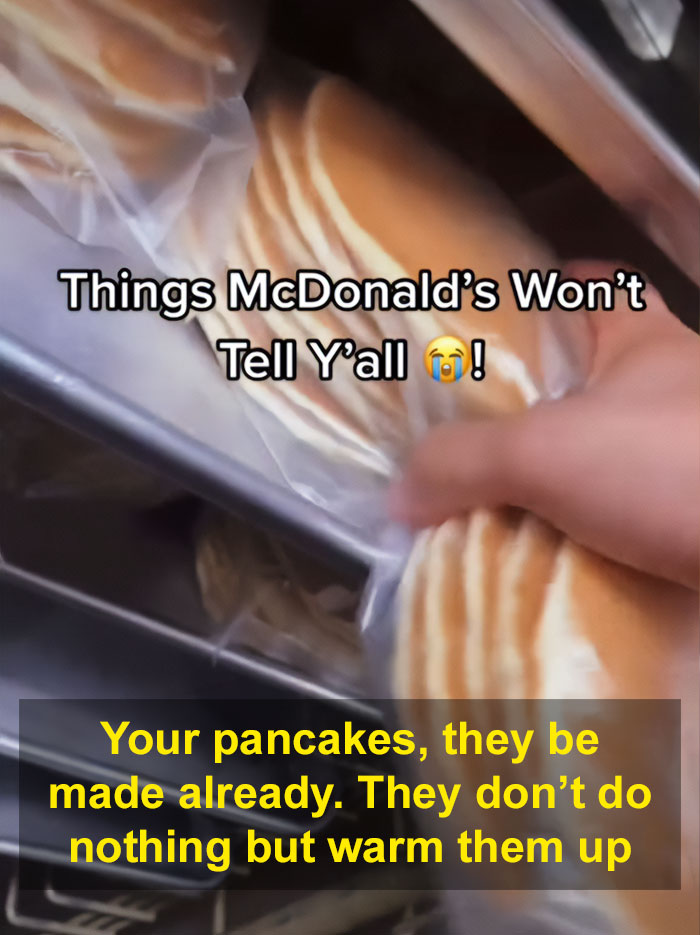 McDonald&rsquo;s Employee Just Broke The Internet After Spilling Secrets About The Breakfast Menu
