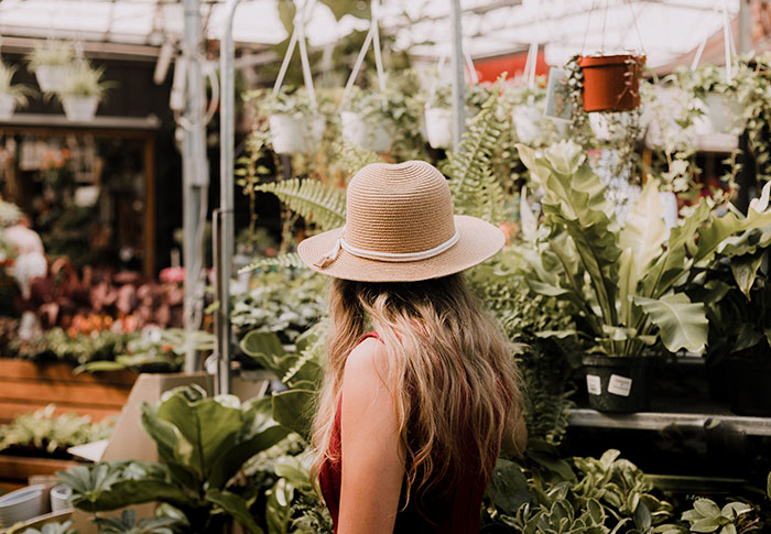 30 Female Habits That Make Men’s Blood Boil