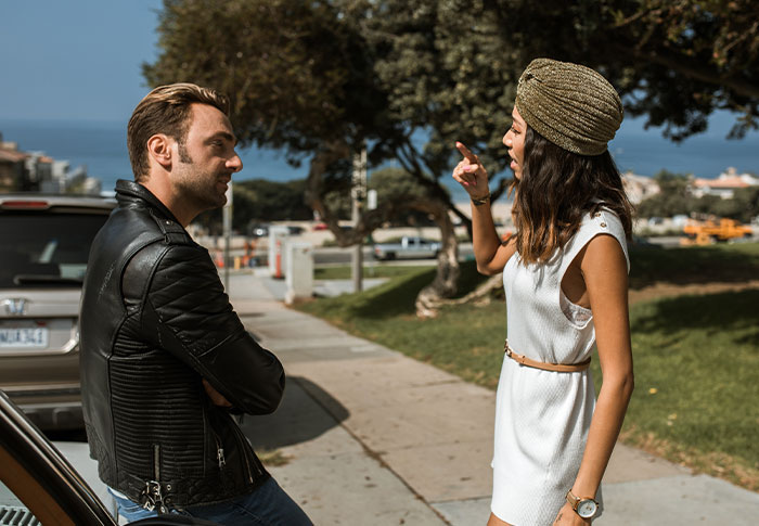 30 Female Habits That Make Men’s Blood Boil