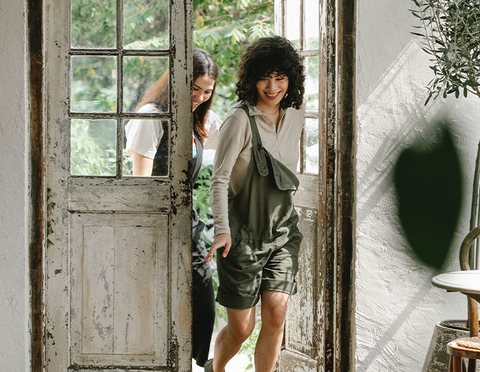 30 Female Habits That Make Men’s Blood Boil