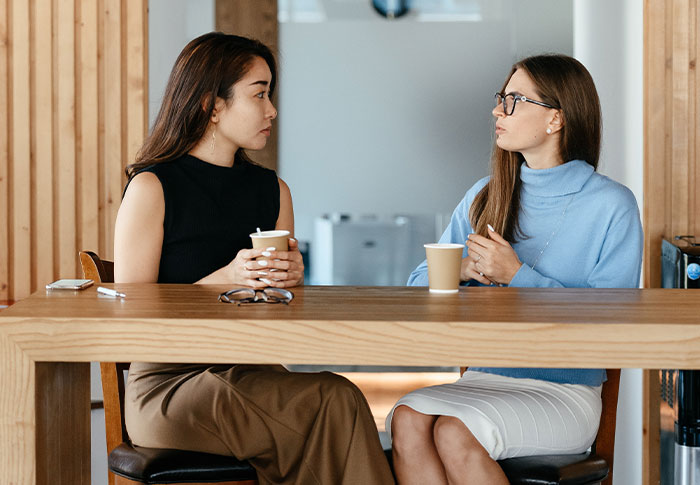 30 Female Habits That Make Men’s Blood Boil