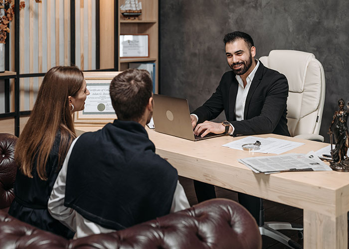 &ldquo;Literally NO Reason&rdquo;: Lawyer Delays Divorce Case For Years, Receives A Dose Of Karma