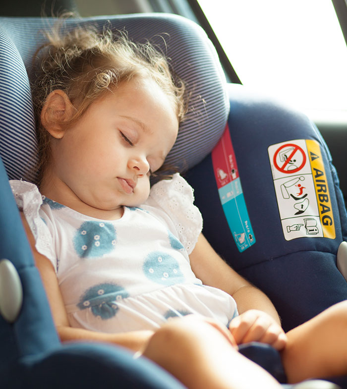 Neglectful Mom Drops Off Baby Without Making Sure Anyone's Home, Baby Ends Up Spending Night Alone Neglectful Mom Drops Off Baby Without Making Sure Anyone's Home, Baby Ends Up Spending Night Alone