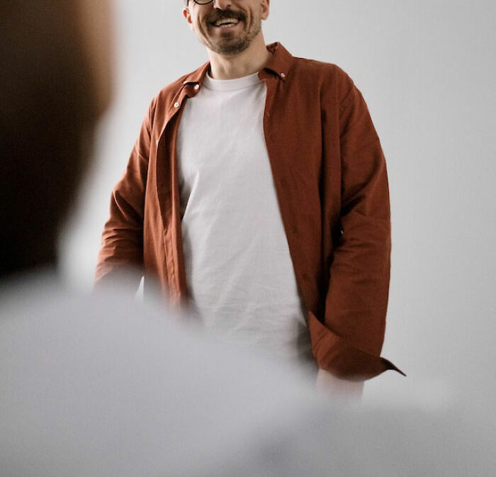 “She Got In”: 30 Of The Worst College Admission Essays Shared In This Thread