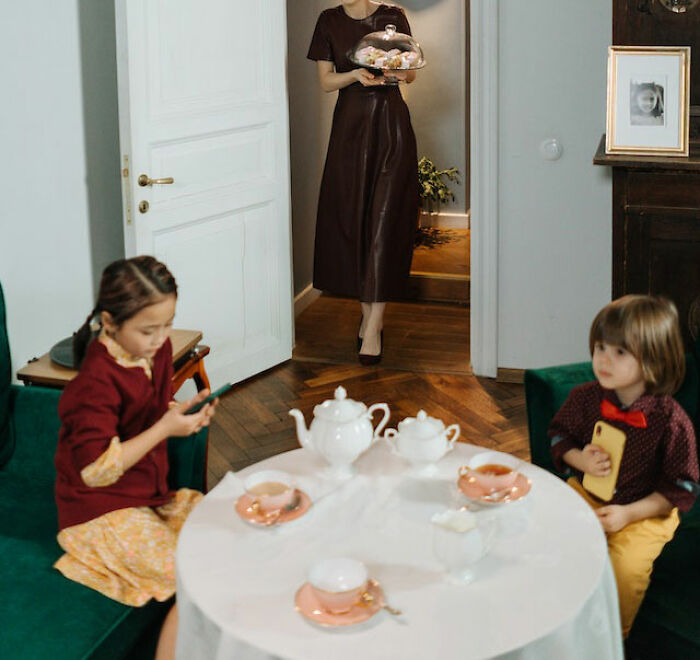 “She Got In”: 30 Of The Worst College Admission Essays Shared In This Thread