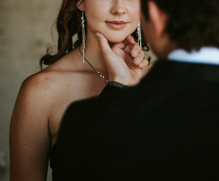 50 First-Date Horror Stories From People Who Suffered Through Them