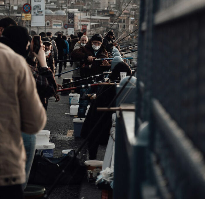 What Not To Do In Public: 50 Instant Judgment-Inducing Acts