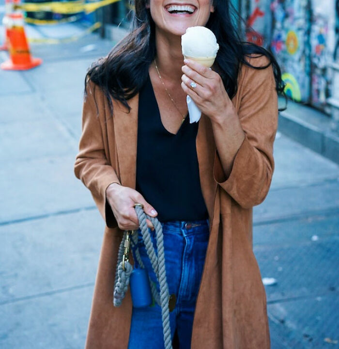 What Not To Do In Public: 50 Instant Judgment-Inducing Acts