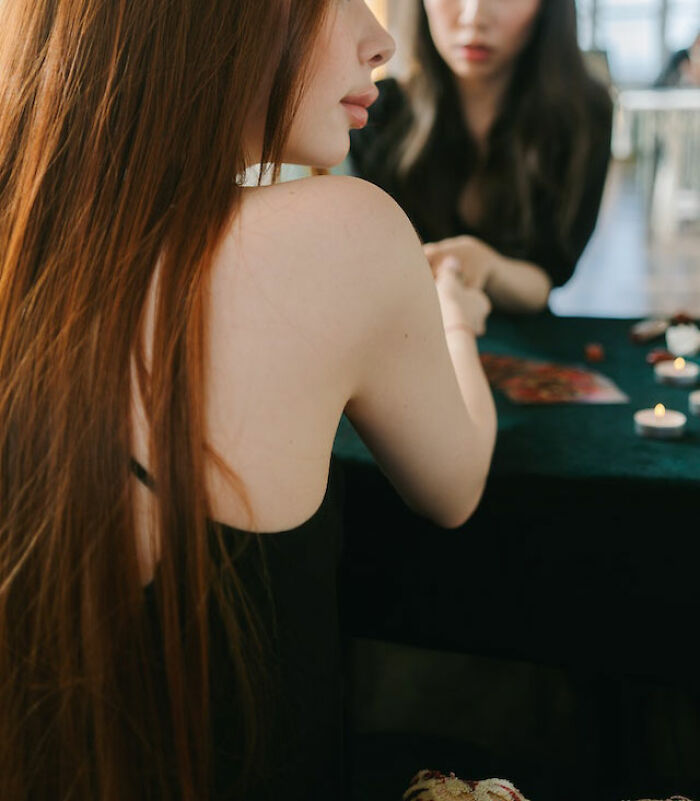 “She Got In”: 30 Of The Worst College Admission Essays Shared In This Thread