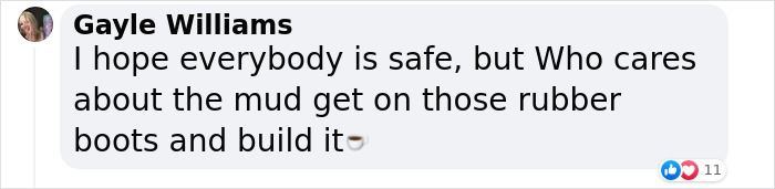 &ldquo;It Was Pure Hell&rdquo;: People Share Distressing Photos Of How Legendary Burning Man Turned Into A Fiasco