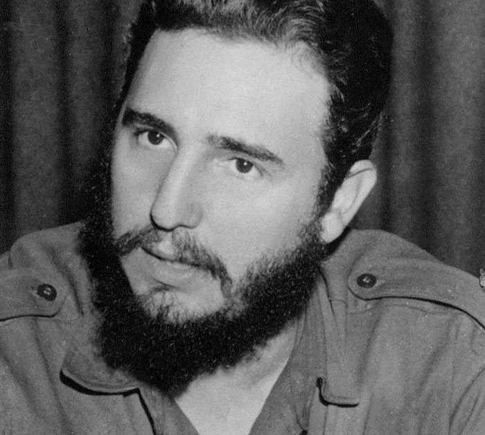 34 People Share Real-Life Villains They Regret Mistaking For Heroes At First