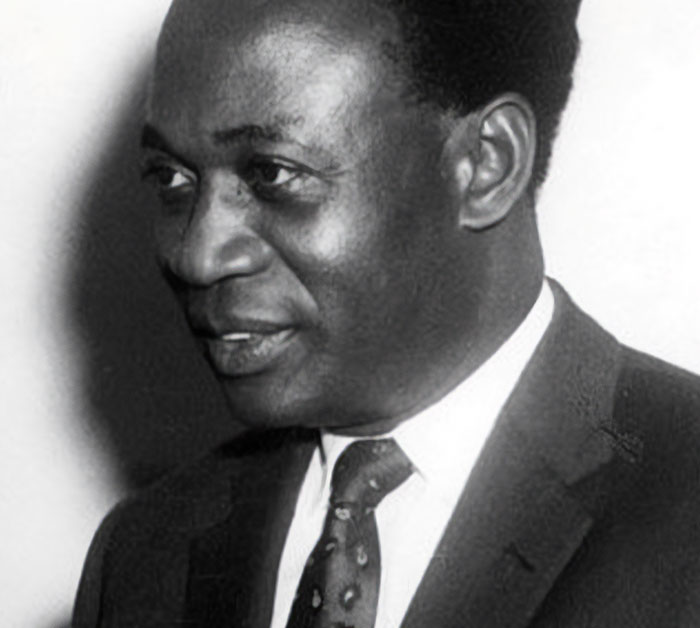 34 People Share Real-Life Villains They Regret Mistaking For Heroes At First