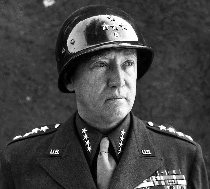 34 People Share Real-Life Villains They Regret Mistaking For Heroes At First