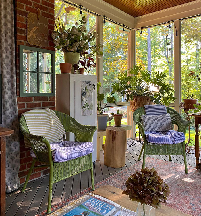 Bamboo Material Furniture In A Spaciuos White Sunroom Bamboo Material Furniture In A Spaciuos White Sunroom