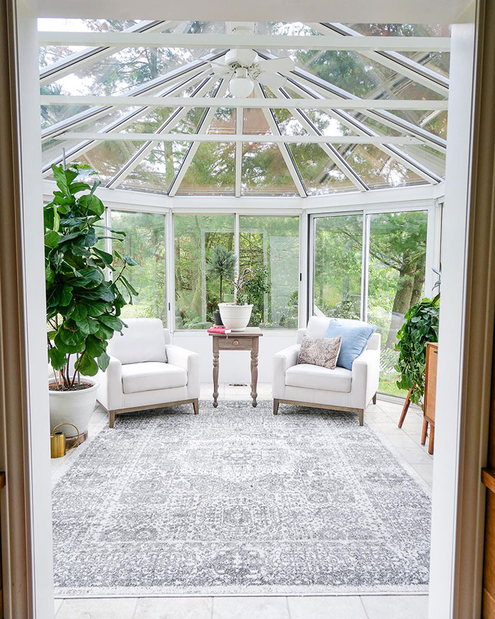 Spacious Conservatory Type Sunroom Spacious Conservatory Type Sunroom