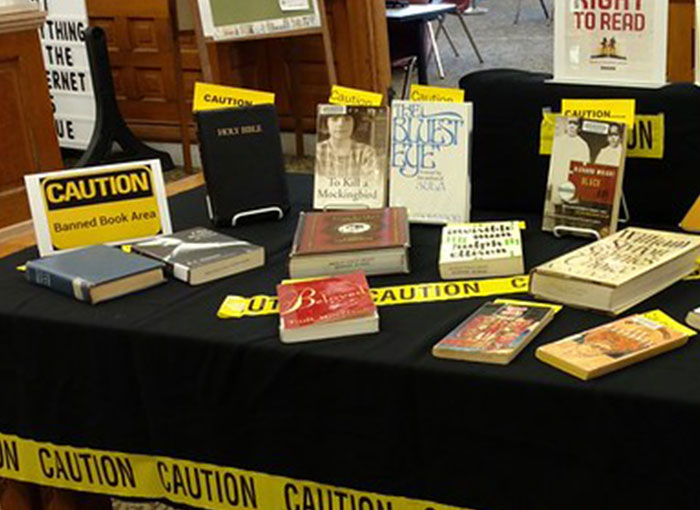 Mom Shocked By 8th Grade Teacher Reading Anne Frank&rsquo;s Diary To Her Kid, Gets Teacher Fired