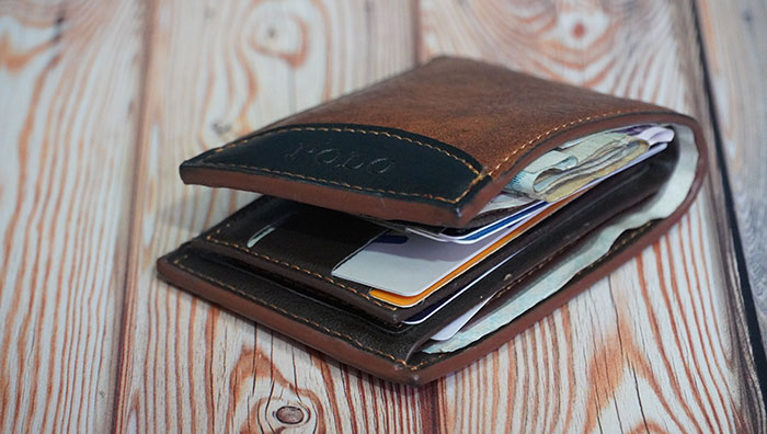 Woman Has Meltdown Over A Lost Wallet, Roommate Finds Out Why And Pulls Petty Revenge