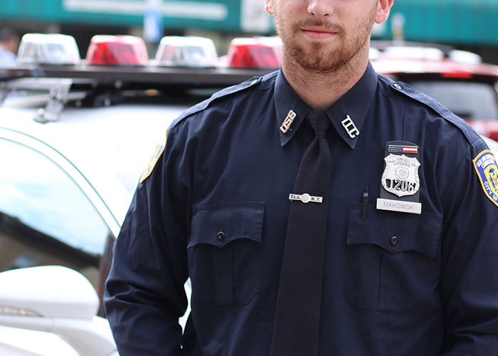 Americans Recommend Foreign Visitors Avoid These 45 Things When They're Traveling The Country