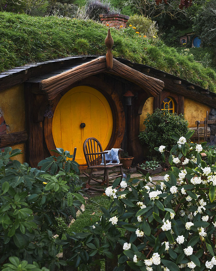 The underground house.