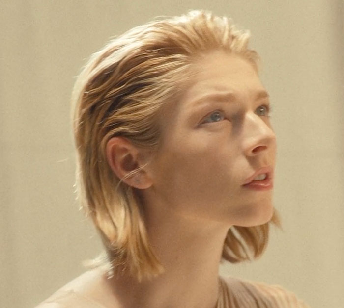 50 Celebrities That Lived Up To Their Reputation Or Failed Miserably, As Per Waiters