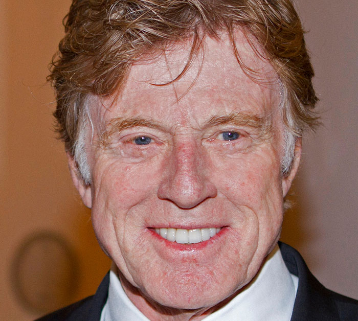 50 Celebrities That Lived Up To Their Reputation Or Failed Miserably, As Per Waiters