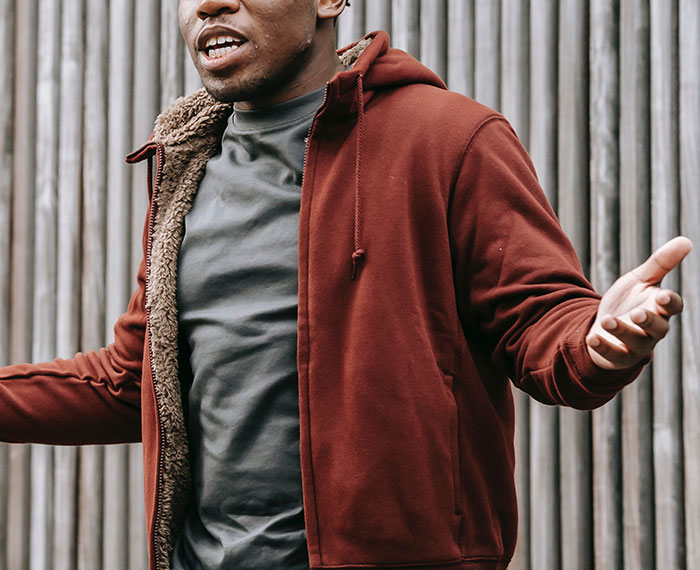 Mom Expects Compassion From A Neighbor Who Can&rsquo;t Sleep Because Of Her, Internet Is Divided