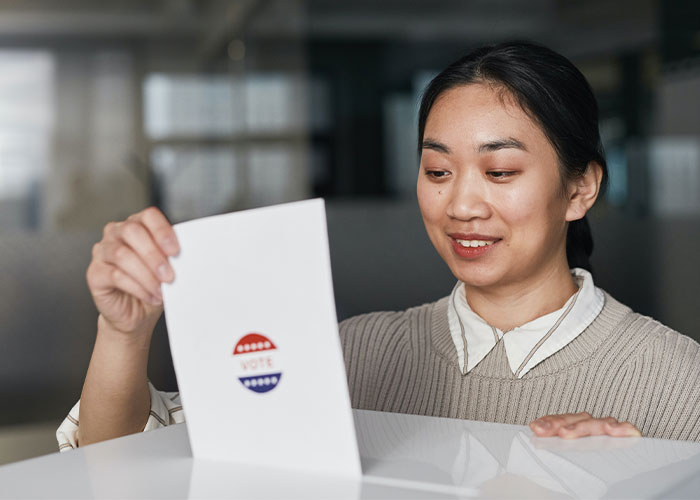 “I Will Never Ruin It For Her”: 35 Secrets Daughters Refuse To Tell Their Parents