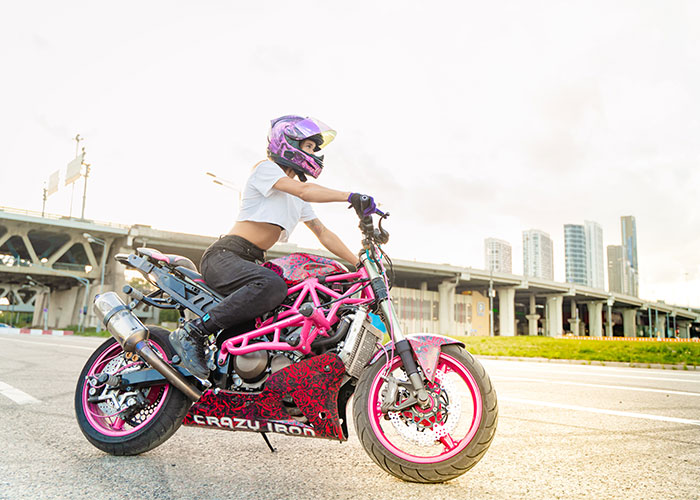 “I Will Never Ruin It For Her”: 35 Secrets Daughters Refuse To Tell Their Parents