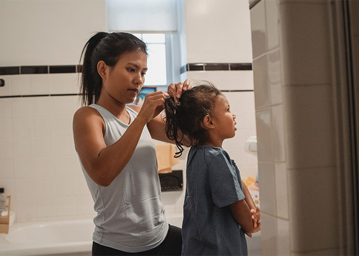 “I Will Never Ruin It For Her”: 35 Secrets Daughters Refuse To Tell Their Parents