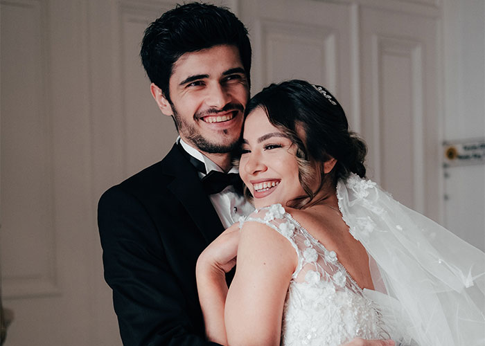 “I Will Never Ruin It For Her”: 35 Secrets Daughters Refuse To Tell Their Parents