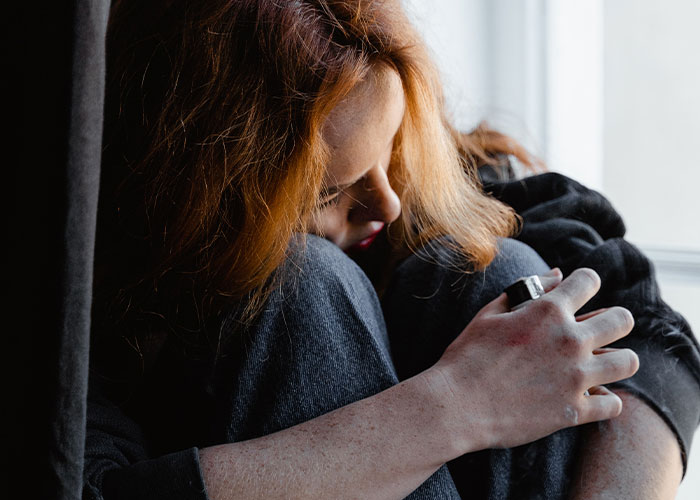 “I Will Never Ruin It For Her”: 35 Secrets Daughters Refuse To Tell Their Parents