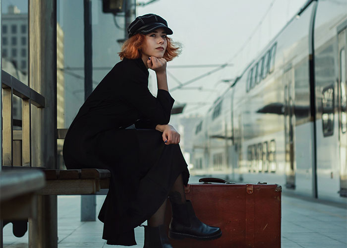 “I Will Never Ruin It For Her”: 35 Secrets Daughters Refuse To Tell Their Parents