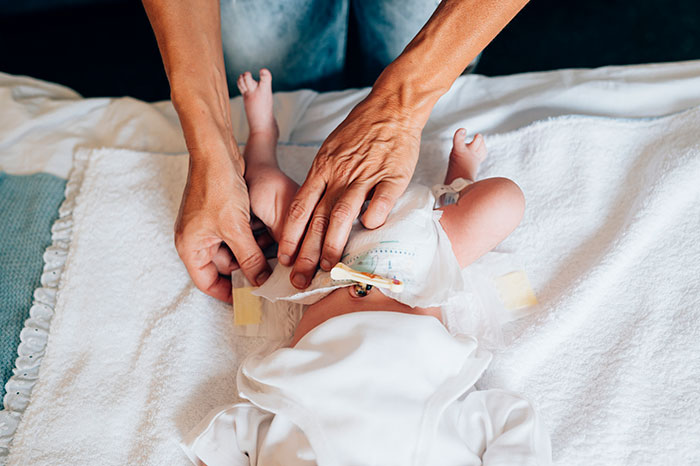 &ldquo;It Stunk Like Hell&rdquo;: Toddler Keeps Throwing Fits And Making Messes, Passenger Has Had Enough