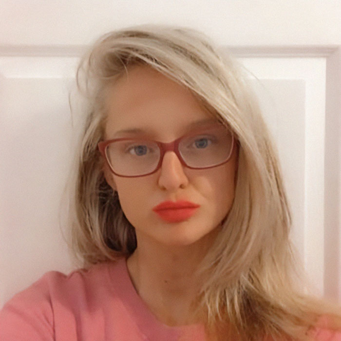 Mom Buys A Holiday Let, Is &ldquo;Stunned&rdquo; To Find Out Entire Village "Hates" Her