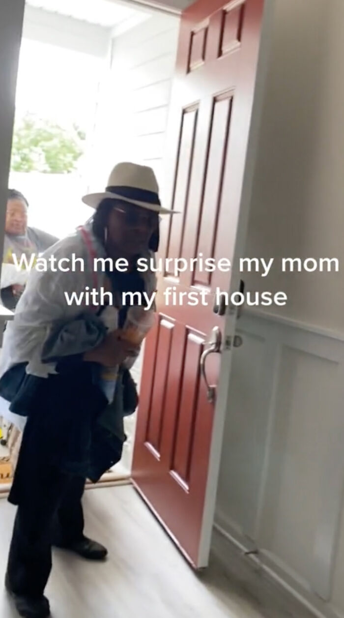 Best Kept Secret: Daughter Was Hiding Her New House For A Year To Surprise Her Mom