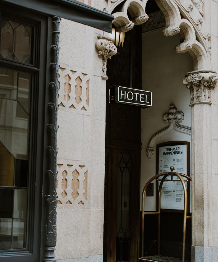 Airbnb Host Drags Greedy Renters Back To Earth: “Treat This As A Business Or Get Out” Airbnb Host Drags Greedy Renters Back To Earth: “Treat This As A Business Or Get Out”