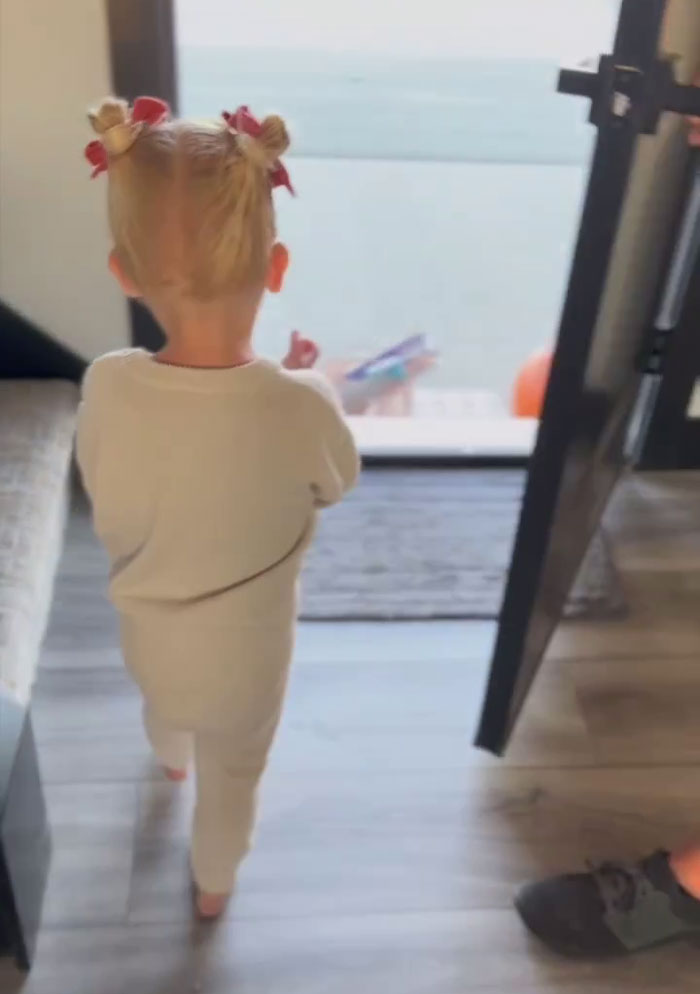 "Glad You're Not My Dad": Dad And Mom Called 'Horrible' Parents For Their Halloween Tradition