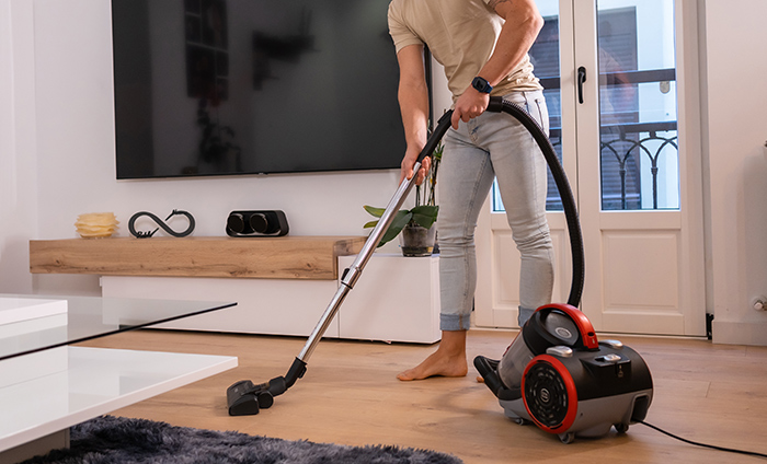 Man At Wit&rsquo;s End As Home Turns Messy Following Pregnant Wife&rsquo;s Demand He Doesn&rsquo;t Vacuum