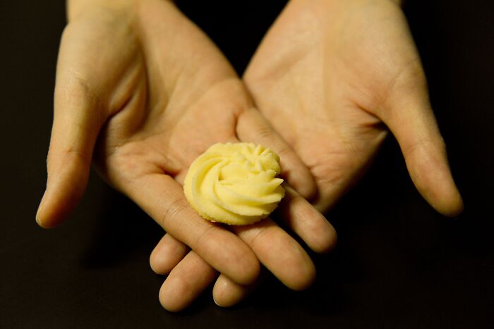 Someone Asked “What’s Offensive In Your Country That Tourists Might Not Know”, 30 People Delivered