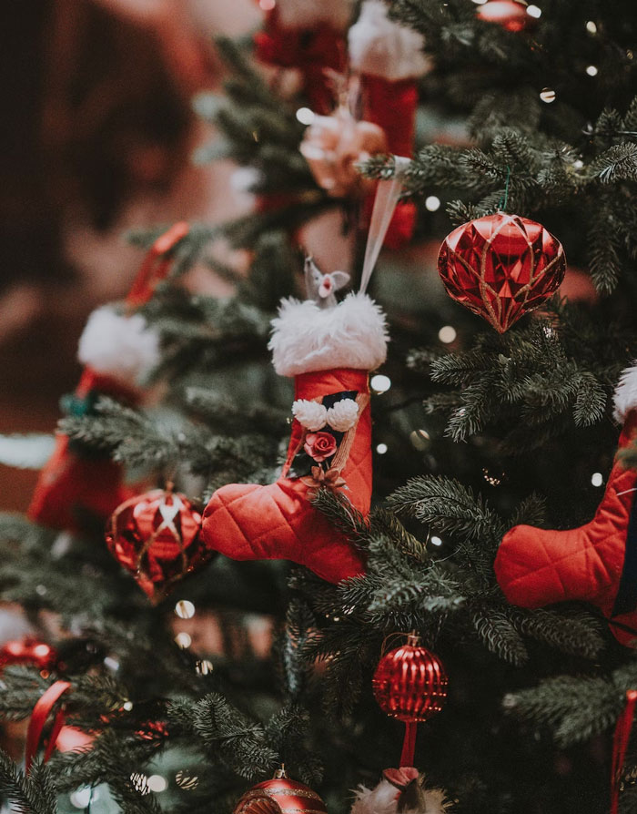 “She Slaps Him So Hard My Face Hurt”: 30 Of The Worst Proposal Fails That Had Witnesses Cringing