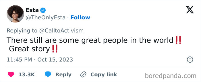 Starbucks Worker's "Secret Note" On A Cup To Save 18-Year-Old From A Random Guy Sparks Debate