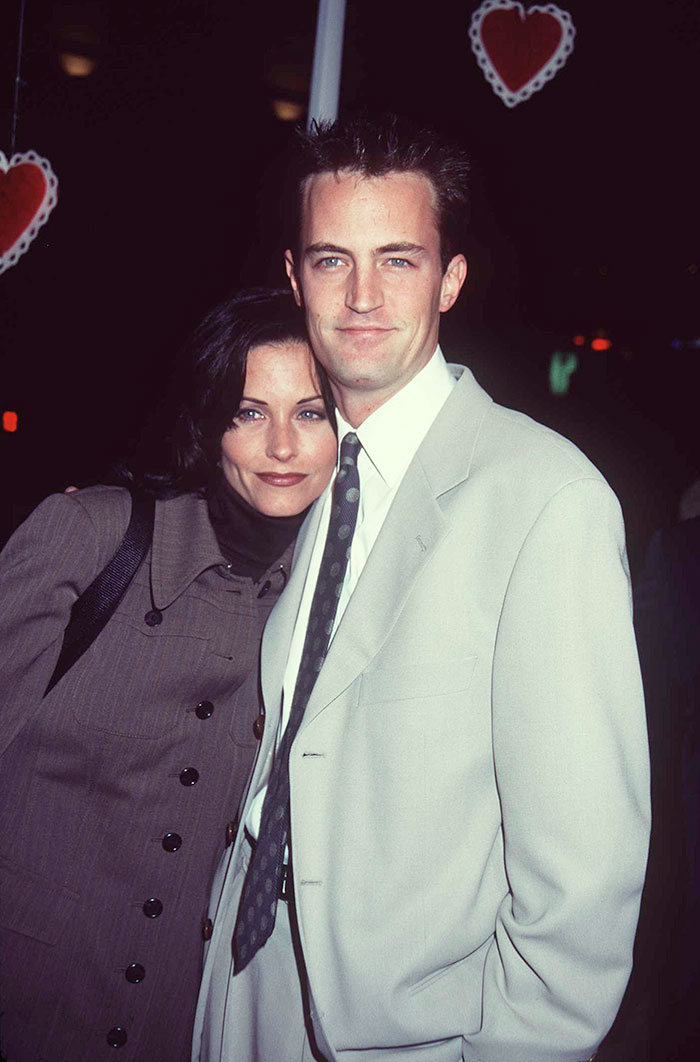 Matthew Perry Was &ldquo;In Love&rdquo; With Courteney Cox, Amidst Friendship With Jennifer Aniston