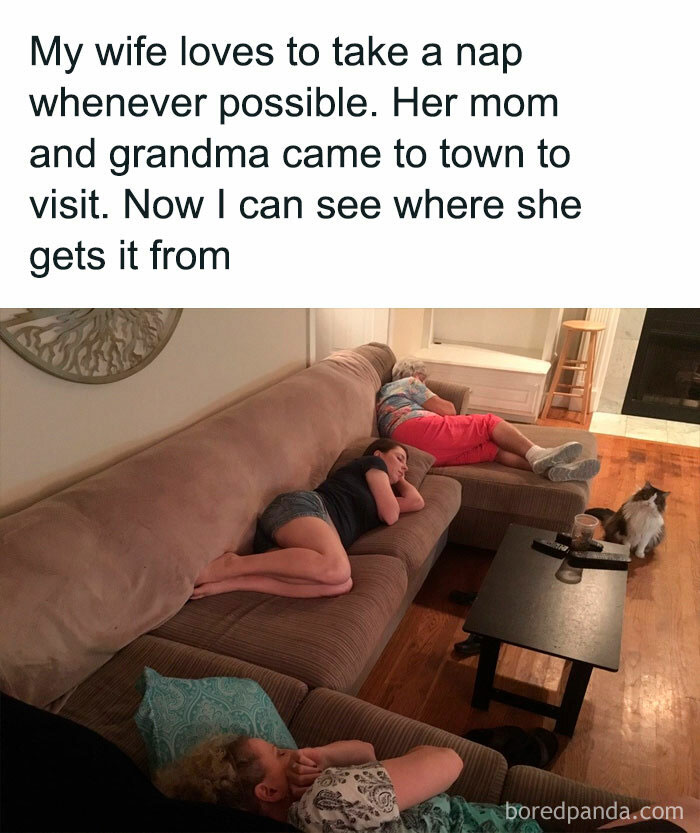 People Submit Their Most Awkward Family Pics To This Instagram Account, And Here Are 50 Of The Funniest Ones