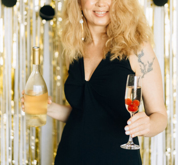 “Groom Was Gay. Bride Was Not”: 30 Of The Wildest Weddings That Event Staff Have Ever Witnessed