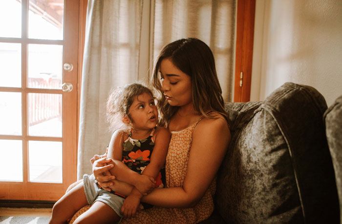 People Back Up Single Mom After She Tells Her Niece To Move Out As She&rsquo;s Not Her Nanny Anymore