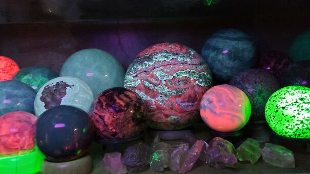 Love My Fluorescent Rocks