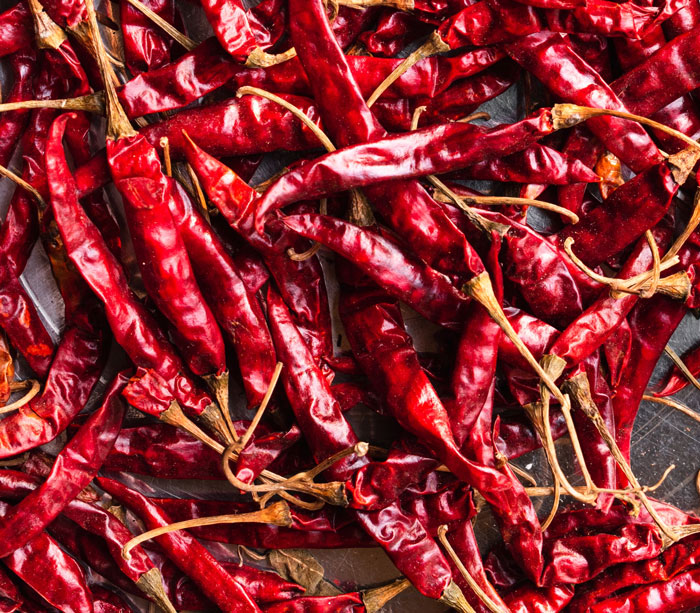 “I Still Refuse To Eat Anything She Makes”: 30 People Share The Wildest Cooking Practices