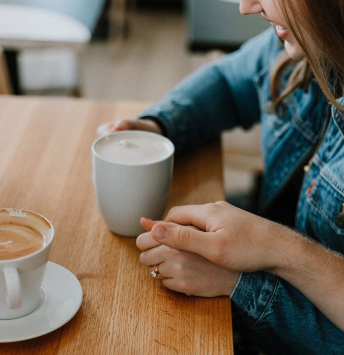 30 Red Flags That People Would Ignore In Their Potential Partner