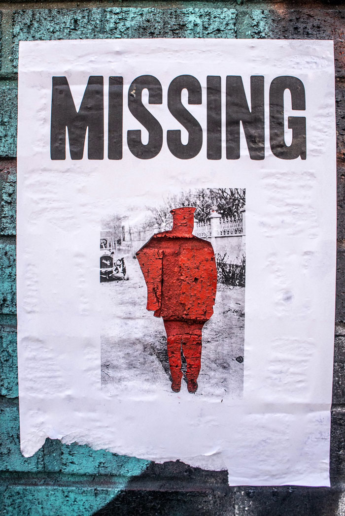 Man Finds Out His Parents Have Been Lying About His 'Missing' Brother For Years Man Finds Out His Parents Have Been Lying About His 'Missing' Brother For Years