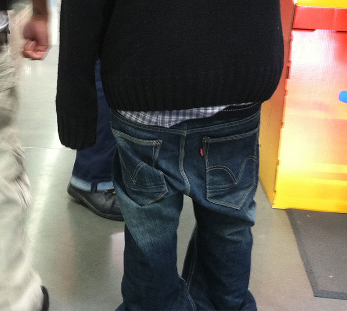 Woman Pantsed Stranger On The Bus To Embarrass Him, Ended Up Being Way More Embarrassed